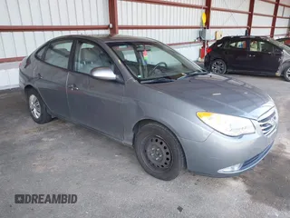 2010 Hyundai Elantra GLS z VIN KMHDU4AD3AU157946, wystawiony jako IAAI lot #42411841 z przebiegiem 119 326 mil mil oraz . Historia ofert i sprzedaży dostępna na DreamBid. Obrazek 1.
