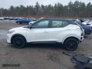2023 Nissan Kicks SR with VIN 3N1CP5DV0PL479144, listed as a IAAI auction lot 41719775 with 34,734 mi miles. Bid and sale history available at carsss.com. Image 15.
