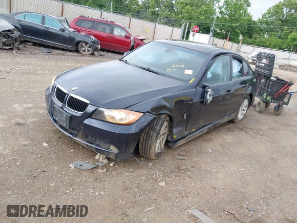 2006 BMW 3 Series 325i z VIN WBAVB17586NK38856, wystawiony jako IAAI lot #42457750 z przebiegiem 191 068 mil mil oraz . Historia ofert i sprzedaży dostępna na DreamBid. Obrazek 2.