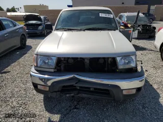 2000 Toyota 4Runner with VIN JT3GM84R6Y0057488, listed as a Copart auction lot 51786305 with 248,645 mi miles and Salvage Title. Bid and sale history available at carsss.com. Image 5.