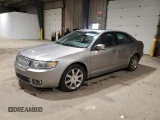 2008 Lincoln MKZ z VIN 3LNHM26T38R621695, wystawiony jako Copart lot #55511925 z przebiegiem 107 109 mil mil oraz Szkoda całkowita • Salvage title. Historia ofert i sprzedaży dostępna na DreamBid. Obrazek 1.