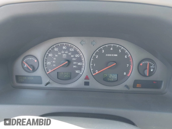2003 Volvo V70 with VIN YV1SW58DX32311482, listed as a IAAI auction lot 41931007 with 191,431 mi miles and . Bid and sale history available at DreamBid. Image 7.