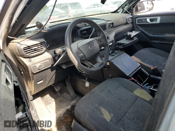 2021 Ford Police Interceptor Utility z VIN 1FM5K8AW7MNA13592, wystawiony jako Copart lot #54770705 z przebiegiem Nie podano mil oraz Tytuł czysty. Historia ofert i sprzedaży dostępna na DreamBid. Obrazek 8.