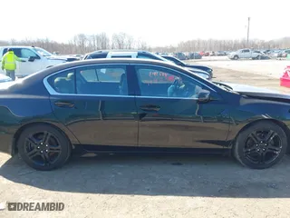 2015 Acura RLX Tech Pkg with VIN JH4KC1F52FC001682, listed as a IAAI auction lot 41823813 with 83,011 mi miles. Bid and sale history available at carsss.com. Image 13.