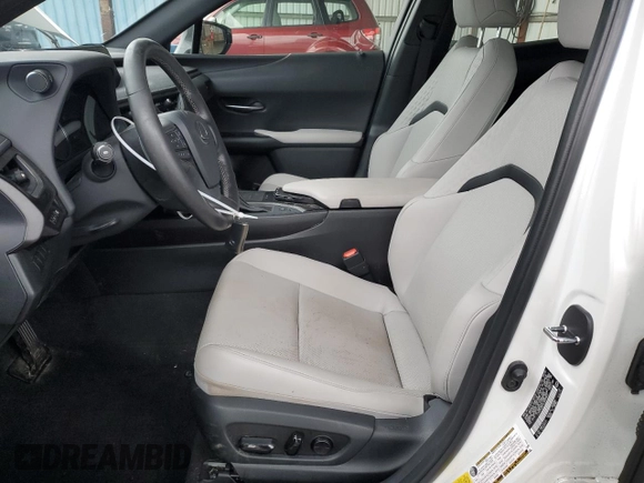 2020 Lexus UX with VIN JTHP9JBH1L2029527, listed as a Copart auction lot 39521583 with 9,093 mi miles. Bid and sale history available at carsss.com. Image 7.