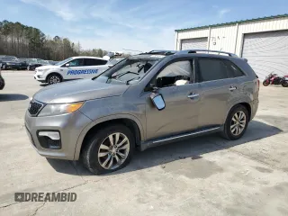 2013 Kia Sorento SX with VIN 5XYKW4A25DG335558, listed as a Copart auction lot 49694345 with 195,300 mi miles and Salvage title. Bid and sale history available at DreamBid. Image 1.