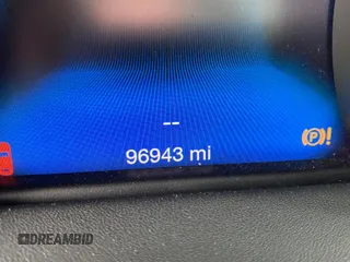 2017 Maserati Levante S z VIN ZN661YUAXHX258892, wystawiony jako Copart lot #55475735 z przebiegiem 96 943 mil mil oraz Tytuł czysty. Historia ofert i sprzedaży dostępna na DreamBid. Obrazek 8.
