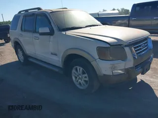2008 Ford Explorer Eddie Bauer z VIN 1FMEU74E68UA27261, wystawiony jako IAAI lot #42319092 z przebiegiem 226 551 mil mil oraz . Historia ofert i sprzedaży dostępna na DreamBid. Obrazek 1.