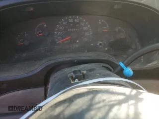 2002 Ford Econoline Passenger XL с VIN 1FBSS31S92HA05274, выставлен на аукционе Copart как лот 85349444 с пробегом 492 474 миль миль и Списание • Salvage title. История ставок и продаж доступна на DreamBid. Изображение 9.