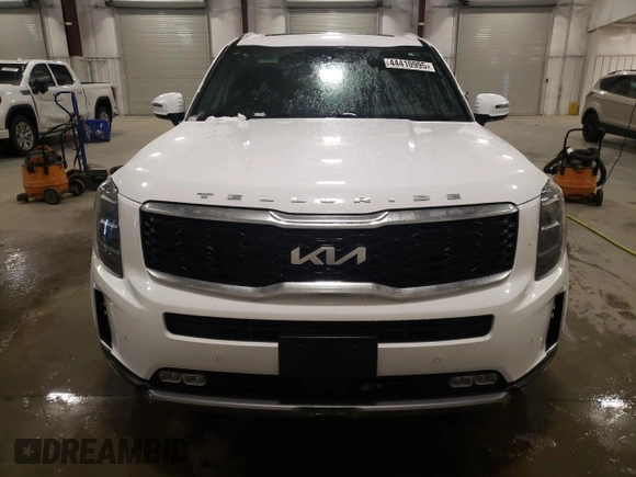 2022 Kia Telluride SX with VIN 5XYP5DHC3NG290774, listed as a Copart auction lot 44410995 with 31,588 mi miles and Salvage Title. Bid and sale history available at carsss.com. Image 5.