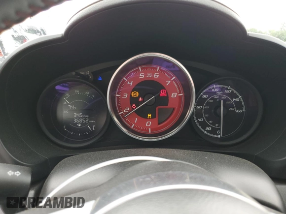 2018 FIAT 124 Spider Abarth z VIN JC1NFAEK6J0135812, wystawiony jako Copart lot #61188194 z przebiegiem 36 852 mil mil oraz Szkoda całkowita • Salvage title. Historia ofert i sprzedaży dostępna na DreamBid. Obrazek 9.