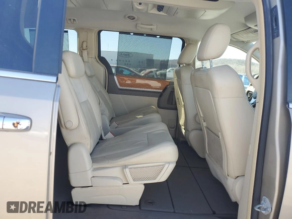 2009 Chrysler Town & Country Limited with VIN 2A8HR64X19R553450, listed as a Copart auction lot 49130445 with 173,474 mi miles and Clean Title. Bid and sale history available at carsss.com. Image 11.