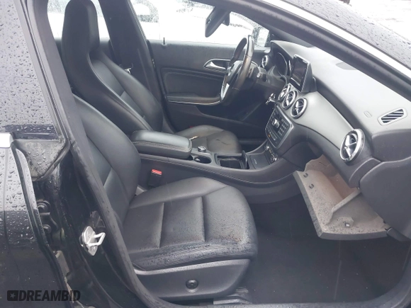 2014 Mercedes-Benz CLA-Class CLA 250 with VIN WDDSJ4EBXEN039623, listed as a IAAI auction lot 41840087 with 127,449 mi miles. Bid and sale history available at carsss.com. Image 5.