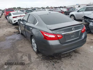 2017 Nissan Altima SL with VIN 1N4BL3AP1HC222902, listed as a IAAI auction lot 41576925 with 60,920 mi miles and . Bid and sale history available at DreamBid. Image 3.