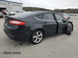 2015 Ford Fusion SE with VIN 1FA6P0HD1F5105404, listed as a Copart auction lot 83028484 with 92,525 mi miles and Salvage Title. Bid and sale history available at DreamBid. Image 3.