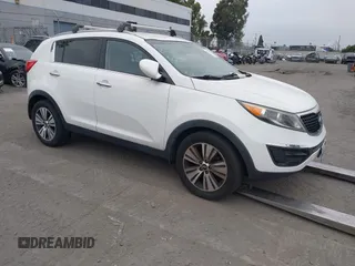 2016 Kia Sportage EX z VIN KNDPC3AC1G7806527, wystawiony jako IAAI lot #42272059 z przebiegiem 109 769 mil mil oraz . Historia ofert i sprzedaży dostępna na DreamBid. Obrazek 1.