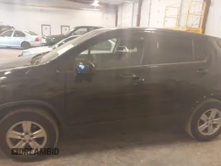 2020 Chevrolet Trax LS with VIN 3GNCJNSB8LL121704, listed as a IAAI auction lot 42418873 with 53,396 mi miles and . Bid and sale history available at DreamBid. Image 14.