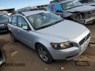 2005 Volvo V50 с VIN YV1MJ682252049231, выставлен на аукционе Copart как лот 72075204 с пробегом 106 739 миль миль и Чистый • Clean title. История ставок и продаж доступна на DreamBid. Изображение 4.