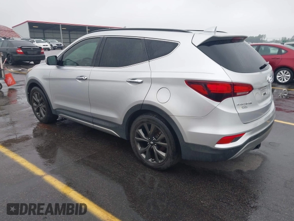 2017 Hyundai Santa Fe Ultimate z VIN 5XYZW4LA3HG472104, wystawiony jako IAAI lot #42352652 z przebiegiem 114 205 mil mil oraz . Historia ofert i sprzedaży dostępna na DreamBid. Obrazek 3.