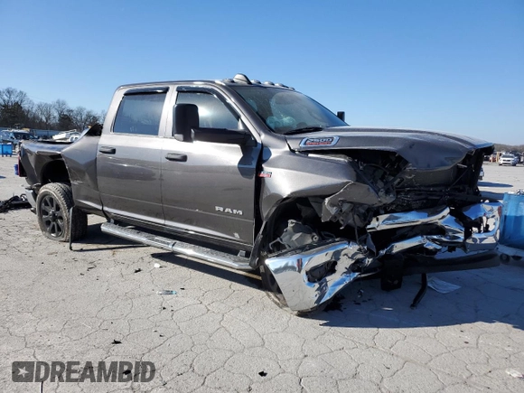 2020 Ram 2500 Tradesman with VIN 3C6UR5CJXLG304002, listed as a Copart auction lot 42319885 with 73,363 mi miles and Salvage Title. Bid and sale history available at carsss.com. Image 4.