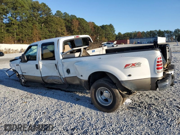 2003 Ford F-350 XL with VIN 1FTWW33F93EA39932, listed as a Copart auction lot 82341464 with 338,158 mi miles and Salvage Title. Bid and sale history available at DreamBid. Image 2.