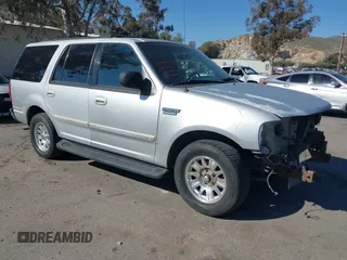 1999 Ford Expedition XLT z VIN 1FMRU1760XLA99242, wystawiony jako IAAI lot #41646885 z przebiegiem Nie podano mil oraz . Historia ofert i sprzedaży dostępna na DreamBid. Obrazek 1.