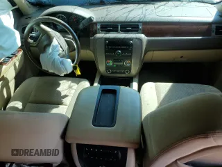 2011 GMC Yukon XL SLE with VIN 1GKS1HE0XBR268828, listed as a Copart auction lot 72598254 with Not Provided miles and Salvage Title. Bid and sale history available at carsss.com. Image 8.