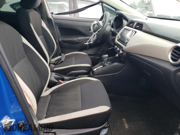 2021 Nissan Versa SV z VIN 3N1CN8EV1ML864794, wystawiony jako Copart lot #56690095 z przebiegiem 64 803 mil mil oraz Szkoda całkowita • Salvage title. Historia ofert i sprzedaży dostępna na DreamBid. Obrazek 7.