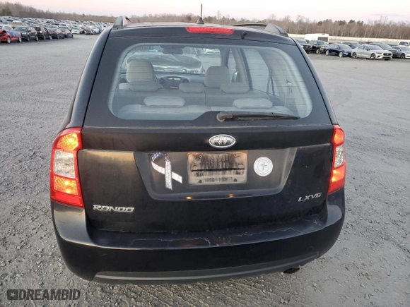 2007 Kia Rondo EX with VIN KNAFG526177067287, listed as a Copart auction lot 83413294 with 213,950 mi miles and Salvage Title. Bid and sale history available at carsss.com. Image 6.