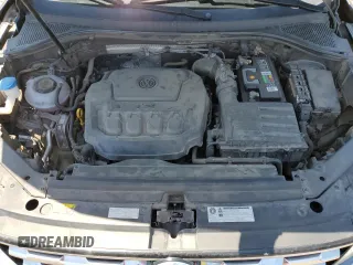 2018 Volkswagen Tiguan S z VIN 3VV1B7AXXJM109293, wystawiony jako Copart lot #55802845 z przebiegiem 49 821 mil mil oraz Szkoda całkowita • Salvage title. Historia ofert i sprzedaży dostępna na DreamBid. Obrazek 12.