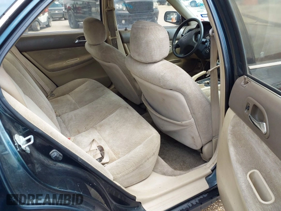 1994 Honda Accord EX with VIN 1HGCD5654RA042441, listed as a IAAI auction lot 42129570 with 121,220 mi miles and . Bid and sale history available at carsss.com. Image 8.