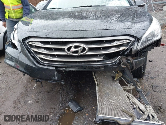 2017 Hyundai Sonata Sport with VIN 5NPE34AF1HH480121, listed as a IAAI auction lot 41823070 with 81,569 mi miles. Bid and sale history available at carsss.com. Image 6.