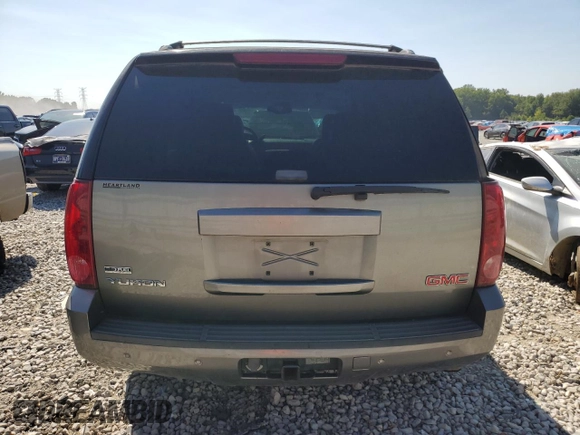 2007 GMC Yukon SLT with VIN 1GKFC13007R349821, listed as a Copart auction lot 68265224 with 278,956 mi miles and Salvage Title. Bid and sale history available at carsss.com. Image 6.