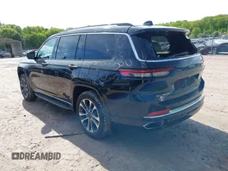 2021 Jeep Grand Cherokee Overland z VIN 1C4RJKDG9M8119728, wystawiony jako IAAI lot #42324696 z przebiegiem 48 379 mil mil oraz . Historia ofert i sprzedaży dostępna na DreamBid. Obrazek 3.