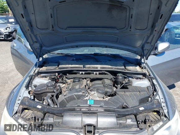 2011 BMW 3 Series 328i xDrive with VIN WBAKF5C52BE517668, listed as a IAAI auction lot 42292360 with 127,265 mi miles and . Bid and sale history available at DreamBid. Image 10.