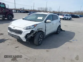 2020 Kia Sportage LX with VIN KNDPMCAC2L7776669, listed as a IAAI auction lot 41810620 with 186,599 mi miles and . Bid and sale history available at carsss.com. Image 16.