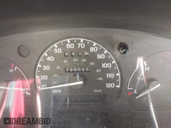 1997 Ford Ranger XLT with VIN 1FTCR10AXVUB05405, listed as a IAAI auction lot 41482900 with 220,026 mi miles. Bid and sale history available at carsss.com. Image 7.