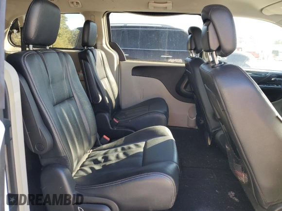 2015 Chrysler Town & Country LX with VIN 2C4RC1AG1FR675404, listed as a Copart auction lot 85792154 with 164,399 mi miles and Salvage Title. Bid and sale history available at carsss.com. Image 11.