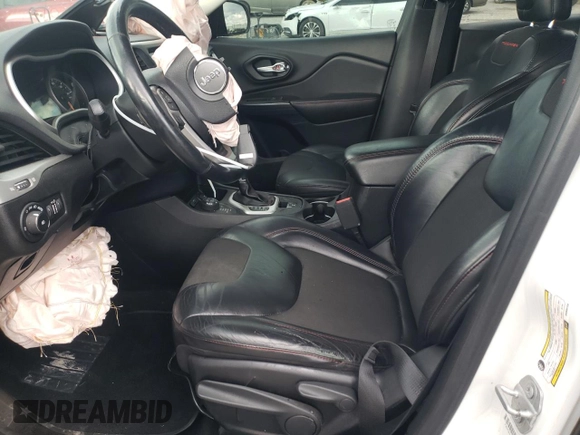 2017 Jeep Cherokee Trailhawk L Plus with VIN 1C4PJMBB7HW500120, listed as a Copart auction lot 84458794 with 157,311 mi miles and Salvage Title. Bid and sale history available at carsss.com. Image 7.