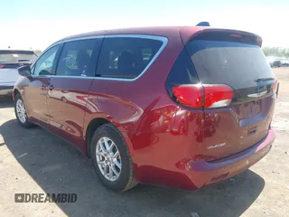 2023 Chrysler Voyager LX z VIN 2C4RC1CG5PR551876, wystawiony jako IAAI lot #42133170 z przebiegiem 39 697 mil mil oraz . Historia ofert i sprzedaży dostępna na DreamBid. Obrazek 3.