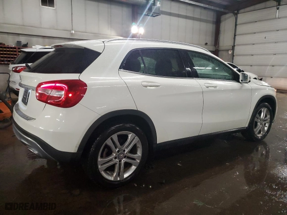 2015 Mercedes-Benz GLA-Class GLA 250 with VIN WDCTG4EB0FJ133283, listed as a Copart auction lot 47014735 with NaN miles and Salvage Title. Bid and sale history available at carsss.com. Image 3.