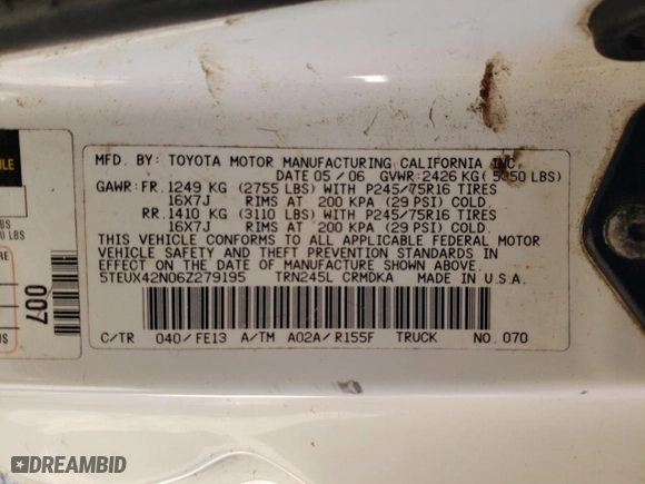 2006 Toyota Tacoma with VIN 5TEUX42N06Z279195, listed as a Copart auction lot 82888834 with 205,787 mi miles and Salvage Title. Bid and sale history available at carsss.com. Image 14.