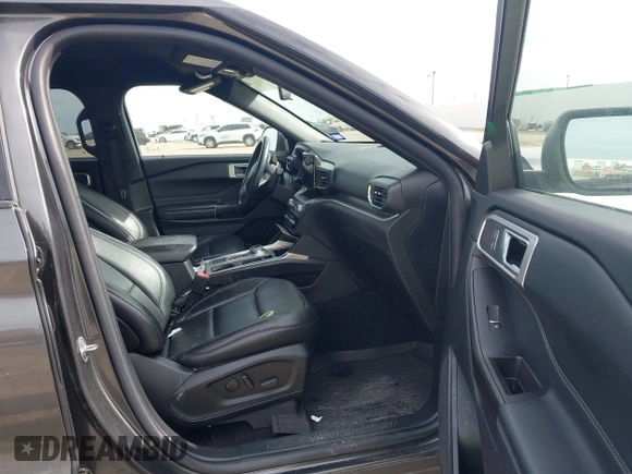 2020 Ford Explorer XLT z VIN 1FMSK7DH3LGA67680, wystawiony jako IAAI lot #41793104 z przebiegiem 57 409 mil mil oraz . Historia ofert i sprzedaży dostępna na DreamBid. Obrazek 5.
