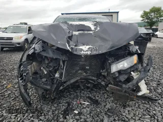 2018 Jeep Grand Cherokee Limited z VIN 1C4RJFBG7JC299360, wystawiony jako Copart lot #59839915 z przebiegiem Nie podano mil oraz Szkoda całkowita • Salvage title. Historia ofert i sprzedaży dostępna na DreamBid. Obrazek 5.