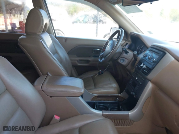 2008 Honda Pilot EX-L with VIN 5FNYF28598B011282, listed as a IAAI auction lot 42000822 with 229,046 mi miles. Bid and sale history available at carsss.com. Image 5.
