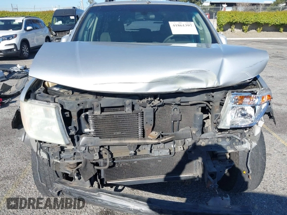 2006 Nissan Pathfinder SE z VIN 5N1AR18U36C631965, wystawiony jako IAAI lot #41861397 z przebiegiem 230 483 mil mil oraz . Historia ofert i sprzedaży dostępna na DreamBid. Obrazek 6.