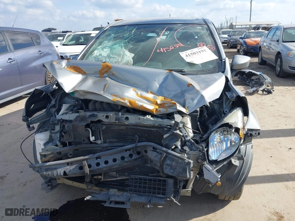 2015 Nissan Versa Note SV with VIN 3N1CE2CP9FL421765, listed as a IAAI auction lot 42110587 with 157,474 mi miles. Bid and sale history available at carsss.com. Image 6.