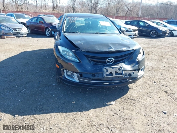 2011 Mazda Mazda6 i Touring with VIN 1YVHZ8CH7B5M02283, listed as a IAAI auction lot 41769137 with 157,972 mi miles. Bid and sale history available at carsss.com. Image 17.