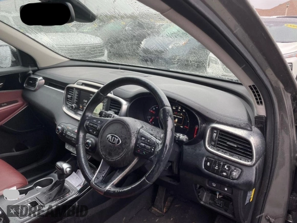 2017 Kia Sorento SX with VIN 5XYPKDA53HG263776, listed as a Copart auction lot 58874105 with 134,354 mi miles and Clean title. Bid and sale history available at DreamBid. Image 9.