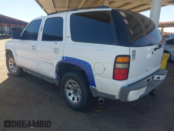 2005 Chevrolet Tahoe Z71 z VIN 1GNEC13T45R178349, wystawiony jako IAAI lot #42306137 z przebiegiem 366 874 mil mil oraz . Historia ofert i sprzedaży dostępna na DreamBid. Obrazek 3.